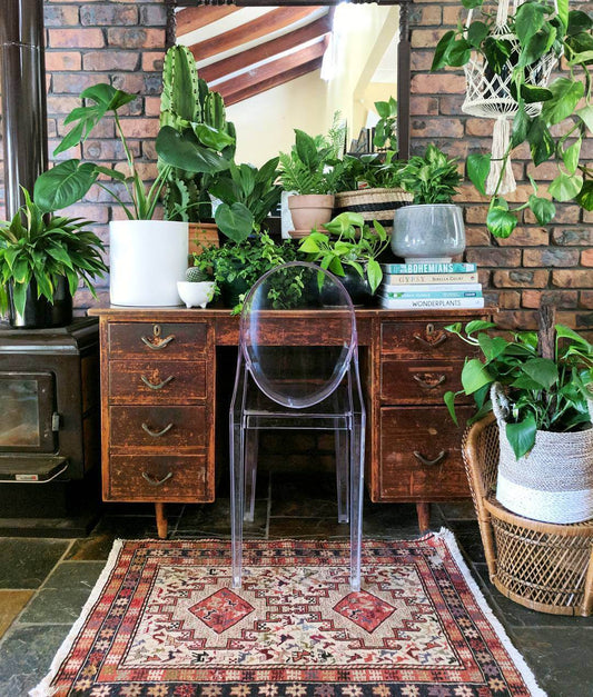 We're head over heels for this boho office - find out how to create the look (and what else you'll need) on www.lovetohome.co.uk Photo credit: @the.hectic.eclectic via instagram
