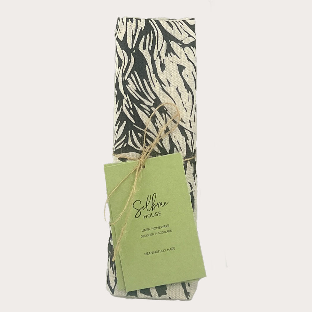 Highland Cow Linen Table Runner