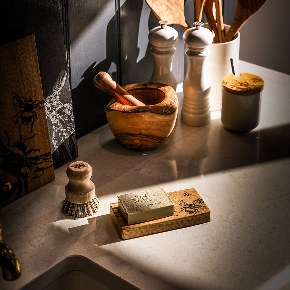 Bee Oak Soap Dish and Soap Set