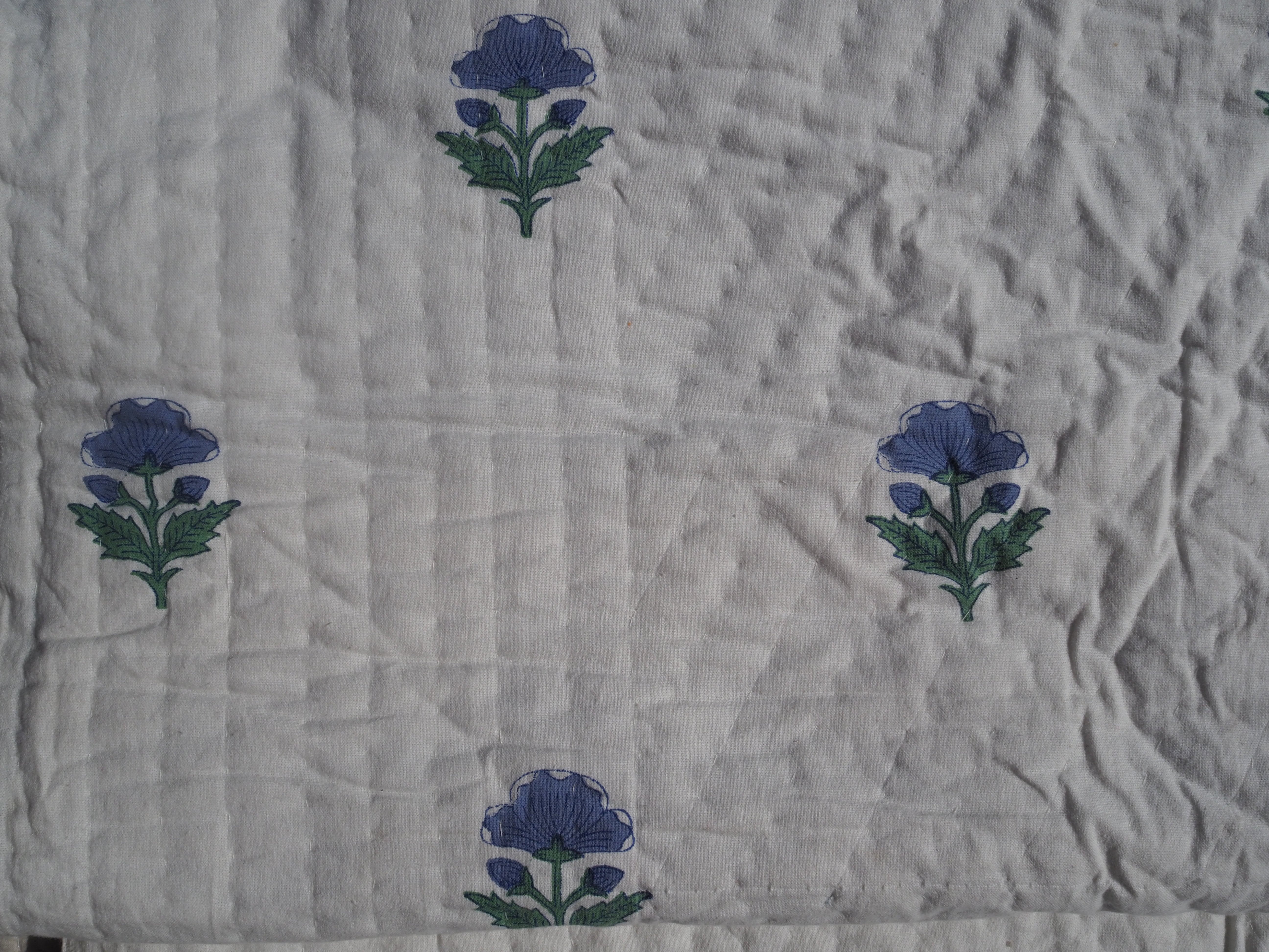 Blue Floral Pique Bed Quilt