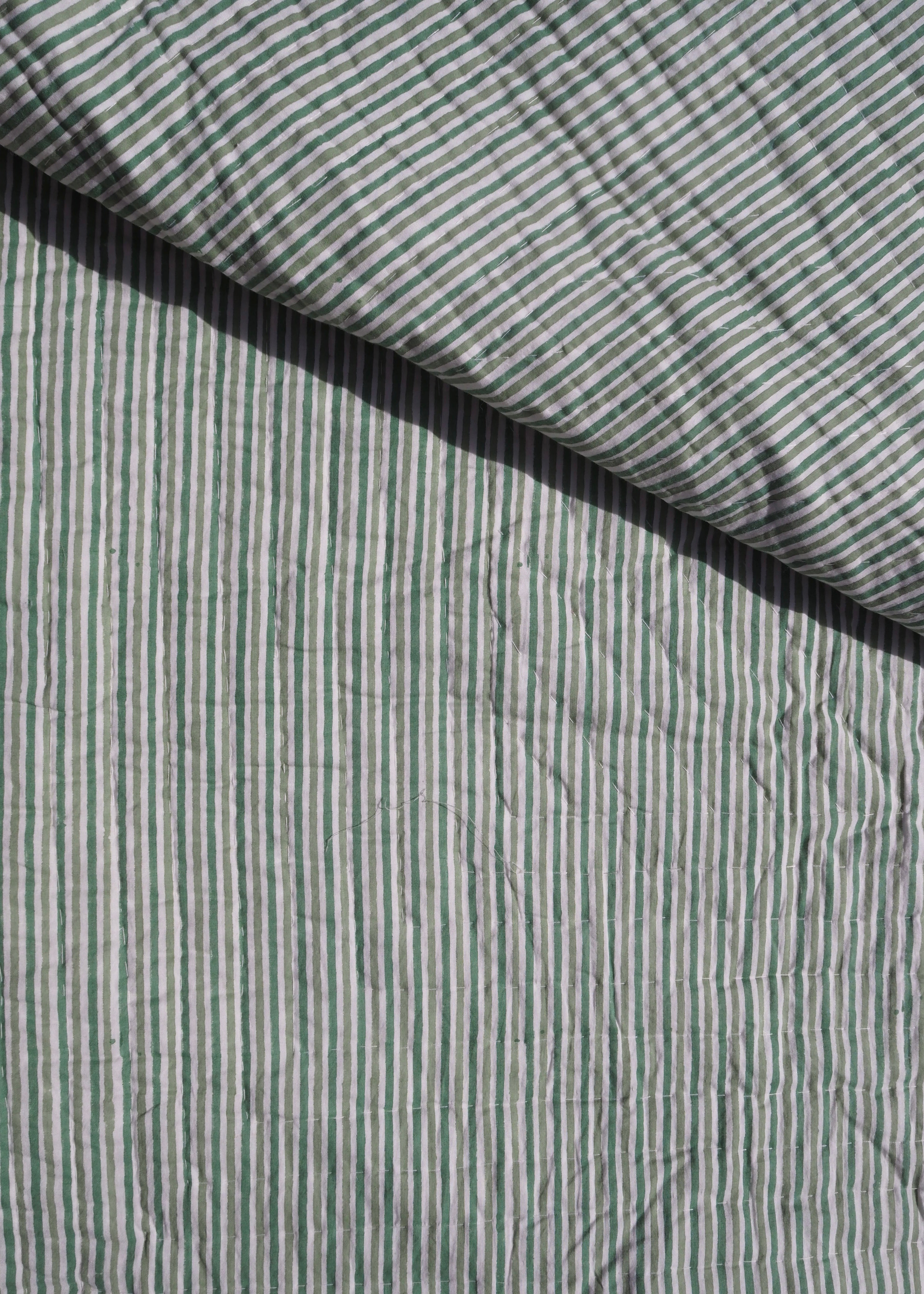 Blue Floral Pique Bed Quilt