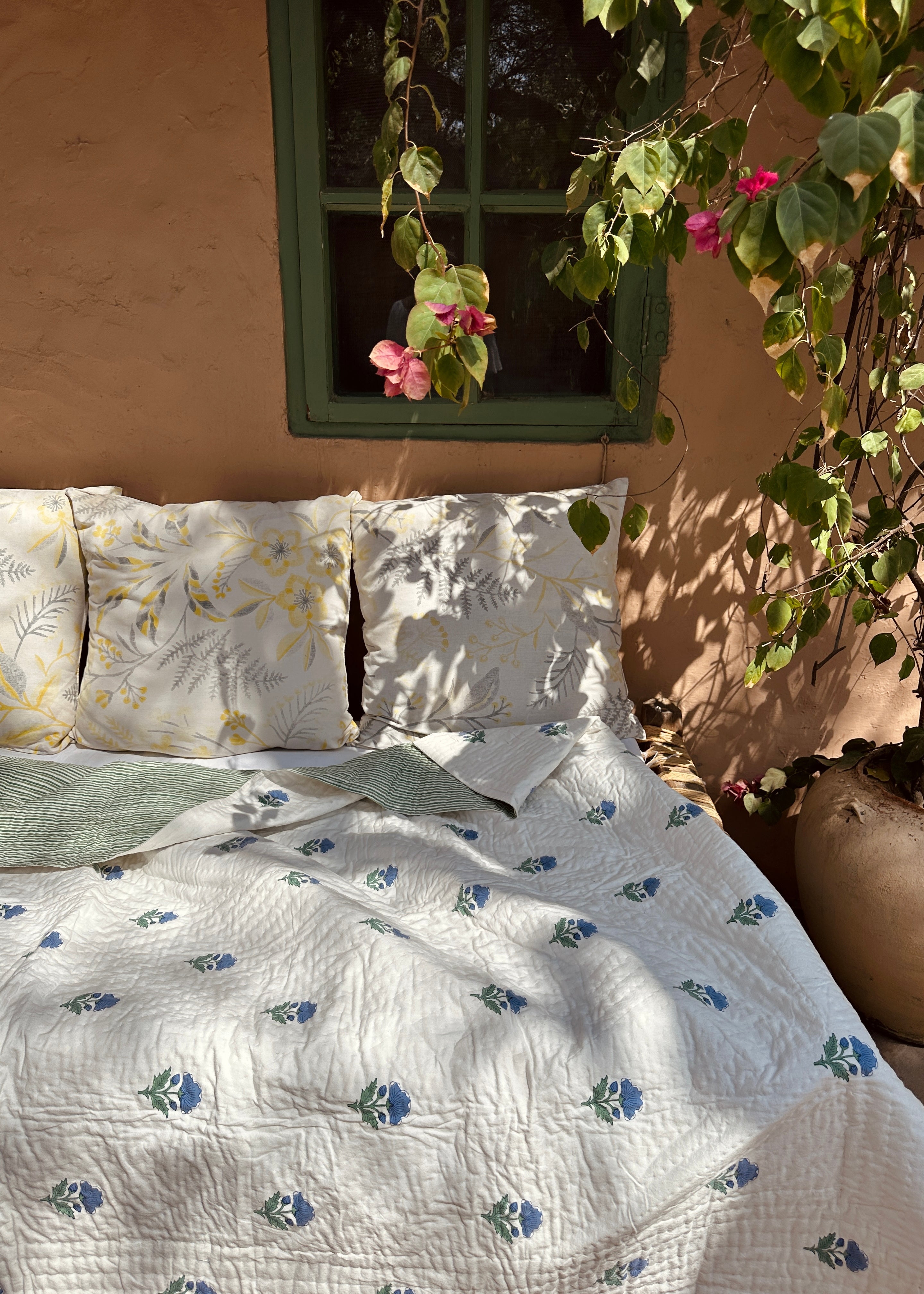 Blue Floral Pique Bed Quilt