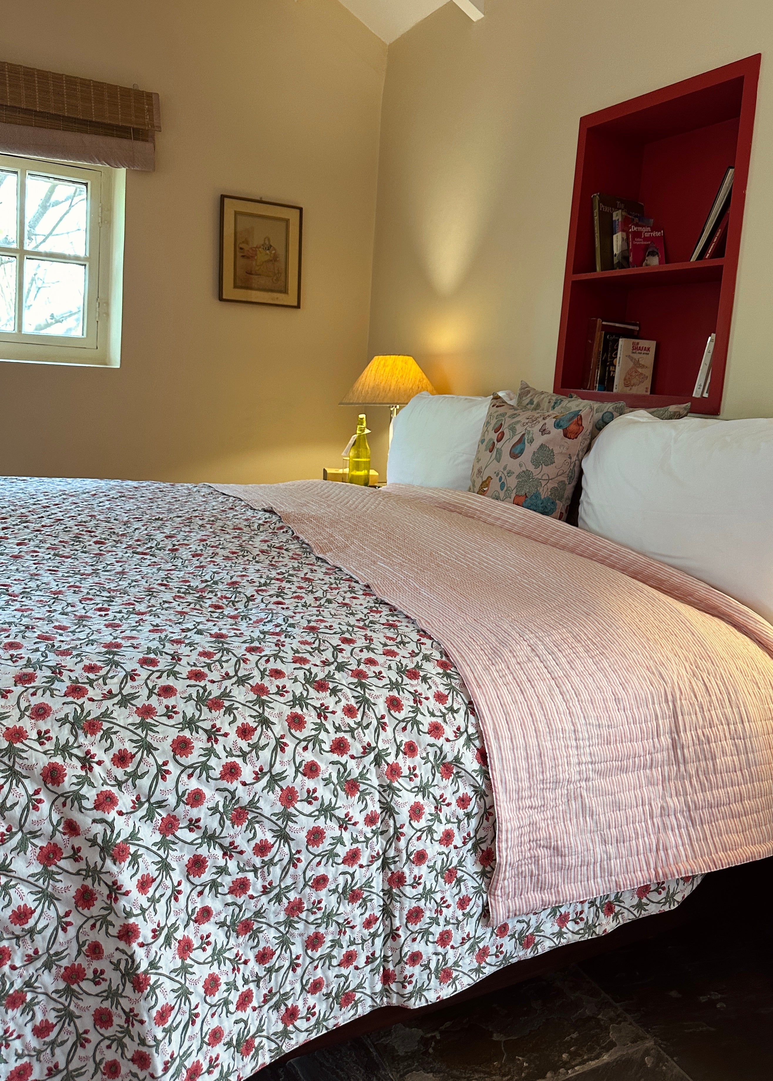 Red Floral Summer Pique Bed Quilt