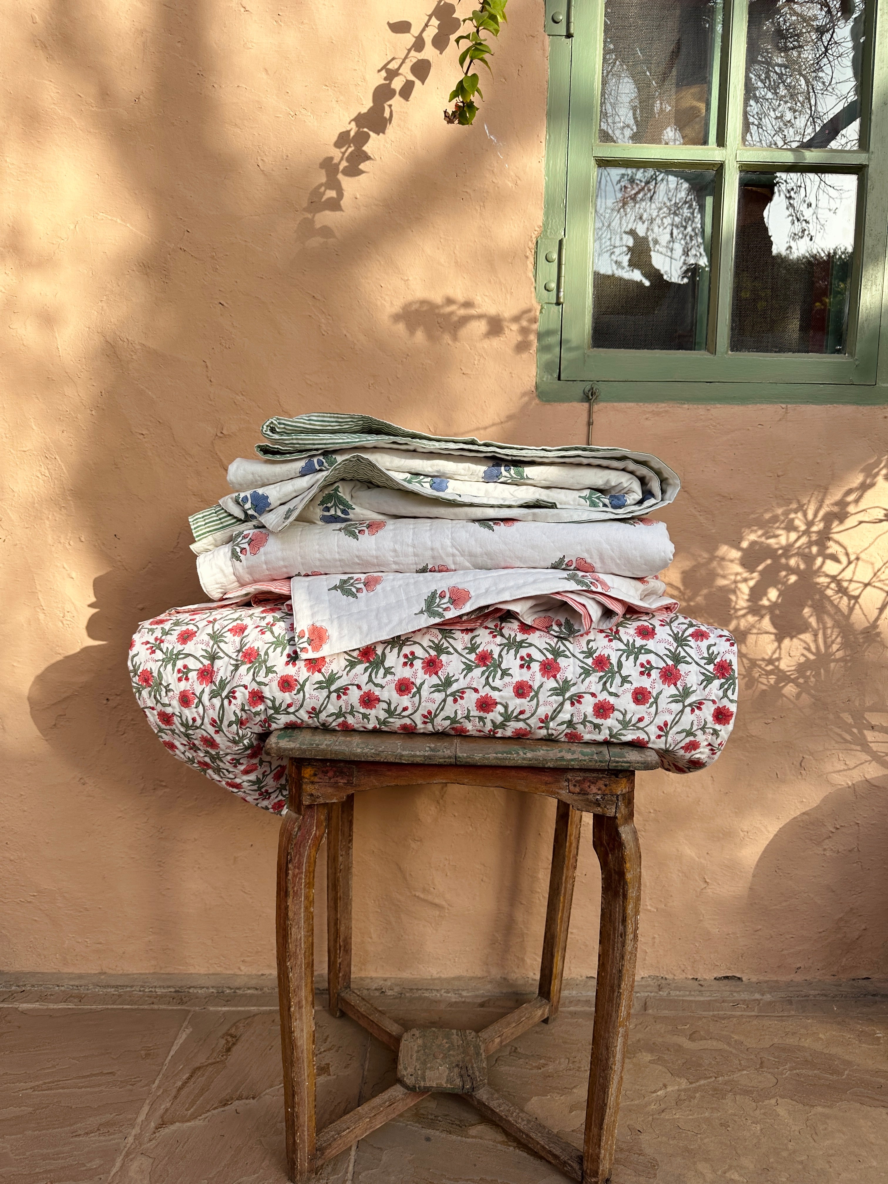 Red Floral Summer Pique Bed Quilt