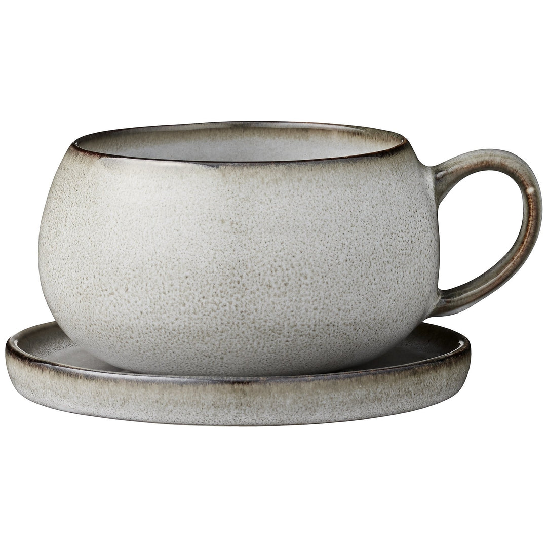 Versatile bowl-shaped Amara cup is perfect for lattes, hot chocolate, and soup